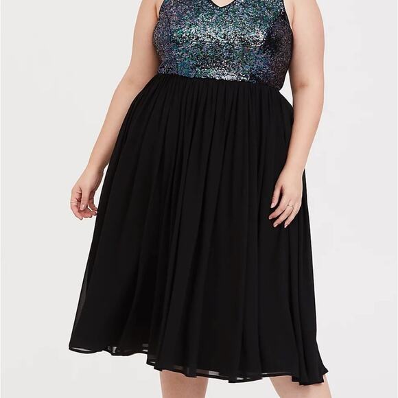 Torrid Black Sequin Chiffon Skater Midi Dress Size 18 NWT - Picture 11 of 13